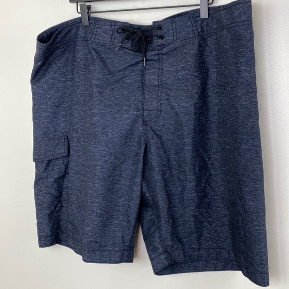 Old Navy Mens Heathered Charcoal Cargo Swim Shorts XXL Quick-Dry Polyester - Picture 1 of 6